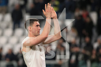 2023-03-12 - Dusan Vlahovic (Juventus FC) greets the fans at the end of the game - JUVENTUS FC VS UC SAMPDORIA - ITALIAN SERIE A - SOCCER