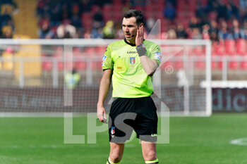 2023-03-12 - the referee Juan Luca Sacchi of Macerata - US LECCE VS TORINO FC - ITALIAN SERIE A - SOCCER
