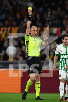 2023-03-12 - Michael Fabbri referee during the Italian Football Championship League A 2022/2023 match between AS Roma vs US Sassuolo at the Olimpic Stadium in Rome  on 12 March 2023. - AS ROMA VS US SASSUOLO - ITALIAN SERIE A - SOCCER