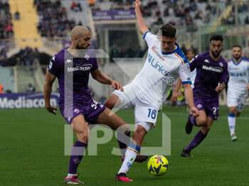 19/03/2023 - Amrabat Sofyan Fiorentina hindered by Gonzalez Juan Lecce - ACF FIORENTINA VS US LECCE - SERIE A - CALCIO