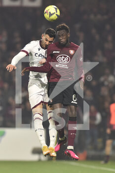 18/03/2023 - Junior Sambia of US Salernitana  competes for the ball with celebrates after scoring goal  Stefan Posch of Bologna FC   during the Serie A match between US Salernitana 1919 v  Bologna FC  at Arechi  Stadium  - US SALERNITANA VS BOLOGNA FC - SERIE A - CALCIO