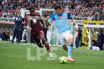 19/03/2023 - Wilfried Singo (Torino FC) in action against Min-Jae Kim (SSC Napoli) - TORINO FC VS SSC NAPOLI - SERIE A - CALCIO