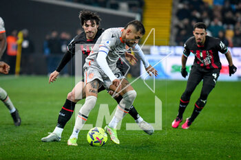 18/03/2023 - Udinese's Roberto Maximiliano Pereyra in action against Milan's Sandro Tonali - UDINESE CALCIO VS AC MILAN - SERIE A - CALCIO