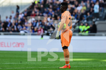 2023-04-01 - Andre Onana of FC Internazionale in action during Serie A 2022/23 football match between FC Internazionale and ACF Fiorentina at Giuseppe Meazza Stadium, Milan, Italy on April 01, 2023 - INTER - FC INTERNAZIONALE VS ACF FIORENTINA - ITALIAN SERIE A - SOCCER