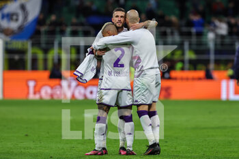 2023-04-01 - Cristiano Biraghi of ACF Fiorentina celebrates the victory at the end of the match during Serie A 2022/23 football match between FC Internazionale and ACF Fiorentina at Giuseppe Meazza Stadium, Milan, Italy on April 01, 2023 - INTER - FC INTERNAZIONALE VS ACF FIORENTINA - ITALIAN SERIE A - SOCCER