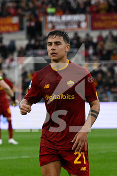 2023-04-02 - Paulo Dybala (AS Roma)  during the Italian Football Championship League A 2022/2023 match between AS Roma vs UC Sampdoria at the Olimpic Stadium in Rome  on 02 Apri 2023. - AS ROMA VS UC SAMPDORIA - ITALIAN SERIE A - SOCCER