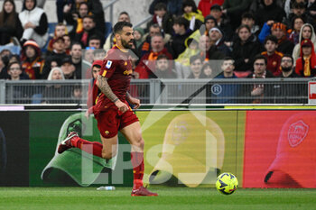 2023-04-02 - Leonardo Spinazzola (AS Roma)  during the Italian Football Championship League A 2022/2023 match between AS Roma vs UC Sampdoria at the Olimpic Stadium in Rome  on 02 Apri 2023. - AS ROMA VS UC SAMPDORIA - ITALIAN SERIE A - SOCCER