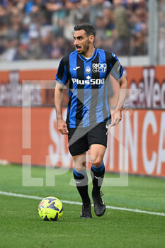 2023-04-08 - Davide Zappacosta (Atalanta) in action - ATALANTA BC VS BOLOGNA FC - ITALIAN SERIE A - SOCCER