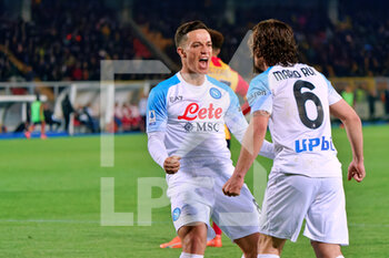 2023-04-07 - Silva Duarte Mario Rui (SSC Napoli) celebrates after scoring a goal with Giovanni Simeone (SSC Napoli) - US LECCE VS SSC NAPOLI - ITALIAN SERIE A - SOCCER