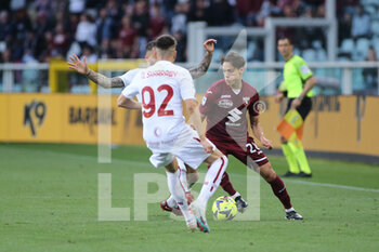 2023-04-08 - Samuele Ricci (Torino FC) in action - TORINO FC VS AS ROMA - ITALIAN SERIE A - SOCCER
