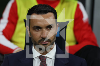 2023-04-15 - Raffaele Palladino Head Coach of AC Monza looks on during Serie A 2022/23 football match between FC Internazionale and AC Monza at Giuseppe Meazza Stadium, Milan, Italy on April 15, 2023 - INTER - FC INTERNAZIONALE VS AC MONZA - ITALIAN SERIE A - SOCCER