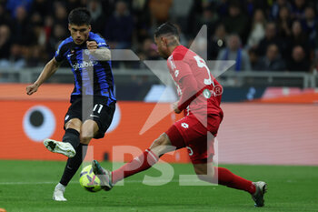 2023-04-15 - Joaquin Correa of FC Internazionale in action with Armando Izzo of AC Monza during Serie A 2022/23 football match between FC Internazionale and AC Monza at Giuseppe Meazza Stadium, Milan, Italy on April 15, 2023 - INTER - FC INTERNAZIONALE VS AC MONZA - ITALIAN SERIE A - SOCCER