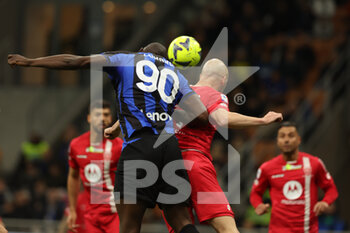 2023-04-15 - Romelu Lukaku of FC Internazionale in action during Serie A 2022/23 football match between FC Internazionale and AC Monza at Giuseppe Meazza Stadium, Milan, Italy on April 15, 2023 - INTER - FC INTERNAZIONALE VS AC MONZA - ITALIAN SERIE A - SOCCER