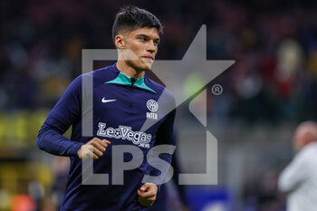 2023-04-15 - Joaquin Correa of FC Internazionale warms up during Serie A 2022/23 football match between FC Internazionale and AC Monza at Giuseppe Meazza Stadium, Milan, Italy on April 15, 2023 - INTER - FC INTERNAZIONALE VS AC MONZA - ITALIAN SERIE A - SOCCER