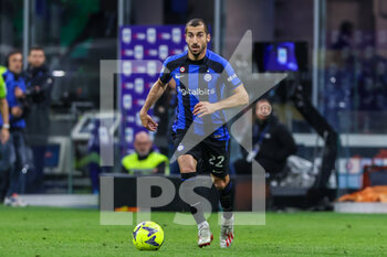 2023-04-15 - Henrikh Mkhitaryan of FC Internazionale in action during Serie A 2022/23 football match between FC Internazionale and AC Monza at Giuseppe Meazza Stadium, Milan, Italy on April 15, 2023 - INTER - FC INTERNAZIONALE VS AC MONZA - ITALIAN SERIE A - SOCCER