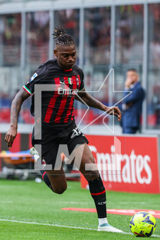 2023-04-23 - Rafael Leao of AC Milan in action during Serie A 2022/23 football match between AC Milan and US Lecce at San Siro Stadium, Milan, Italy on April 23, 2023 - AC MILAN VS US LECCE - ITALIAN SERIE A - SOCCER