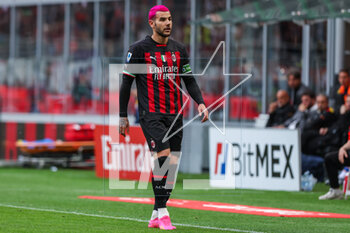 2023-04-23 - Theo Hernandez of AC Milan looks on during Serie A 2022/23 football match between AC Milan and US Lecce at San Siro Stadium, Milan, Italy on April 23, 2023 - AC MILAN VS US LECCE - ITALIAN SERIE A - SOCCER