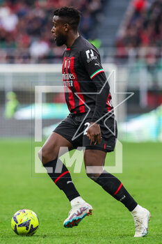 2023-04-23 - Divock Origi of AC Milan in action during Serie A 2022/23 football match between AC Milan and US Lecce at San Siro Stadium, Milan, Italy on April 23, 2023 - AC MILAN VS US LECCE - ITALIAN SERIE A - SOCCER