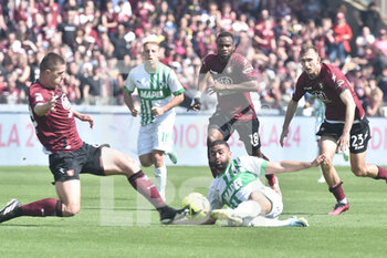 2023-04-22 - Gregoire Defrel of  US Sassuolo Calcio  competes for the ball with Lorenzo Pirola of US Salernitana  during the Serie A match between US Salernitana 1919 vs US Sassuolo Calcio  at Arechi  Stadium  - US SALERNITANA VS US SASSUOLO - ITALIAN SERIE A - SOCCER