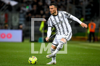 2023-04-30 - Juventus's Filip Kostic portrait in action - BOLOGNA FC VS JUVENTUS FC - ITALIAN SERIE A - SOCCER