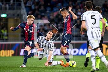2023-04-30 - Foul of Bologna's Nikola Moro on Juventus's Arkadiusz Milik - BOLOGNA FC VS JUVENTUS FC - ITALIAN SERIE A - SOCCER