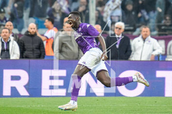 2023-04-30 - Fiorentina's Alfred Duncan celebrates after scoring the 3-0 goal - ACF FIORENTINA VS UC SAMPDORIA - ITALIAN SERIE A - SOCCER