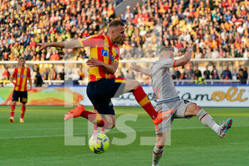 2023-04-28 - Alexis Blin (US Lecce) and Sandi Lovric (Udinese Calcio) - US LECCE VS UDINESE CALCIO - ITALIAN SERIE A - SOCCER