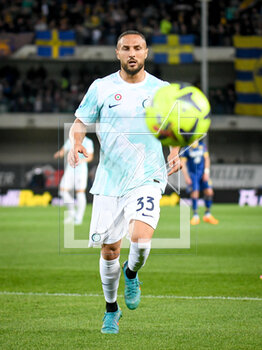 2023-05-03 - Inter's Danilo D'Ambrosio portrait in action - HELLAS VERONA FC VS INTER - FC INTERNAZIONALE - ITALIAN SERIE A - SOCCER