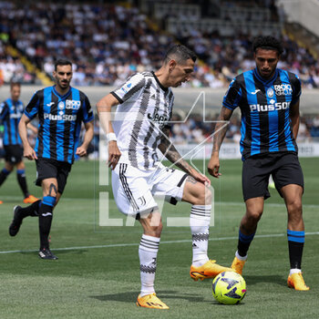 2023-05-07 - Angel Di Maria of Juventus FC is challenged by Ederson of Atalanta BC - ATALANTA BC VS JUVENTUS FC - ITALIAN SERIE A - SOCCER