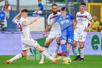 2023-05-08 - Empoli’s Nicolò Cambiaghi hampered by Salernitana's Krzysztof Piatek - EMPOLI FC VS US SALERNITANA - ITALIAN SERIE A - SOCCER