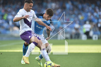 2023-05-07 - Riccaro Sottil of ACF Fiorentina competes for the ball with Giovanni Di Lorenzo of SSC Napoli during the Serie A match between SSC Napoli vs ACF Fiorentina at Diego Armando Maradona Stadium - SSC NAPOLI VS ACF FIORENTINA - ITALIAN SERIE A - SOCCER