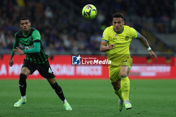 2023-05-13 - Lautaro Martinez of FC Internazionale in action during Serie A 2022/23 football match between FC Internazionale and US Sassuolo at Giuseppe Meazza Stadium, Milan, Italy on May 13, 2023 - INTER - FC INTERNAZIONALE VS US SASSUOLO - ITALIAN SERIE A - SOCCER
