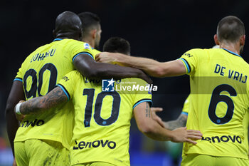 2023-05-13 - Lautaro Martinez of FC Internazionale celebrates with his teammates after scoring a goal during Serie A 2022/23 football match between FC Internazionale and US Sassuolo at Giuseppe Meazza Stadium, Milan, Italy on May 13, 2023 - INTER - FC INTERNAZIONALE VS US SASSUOLO - ITALIAN SERIE A - SOCCER