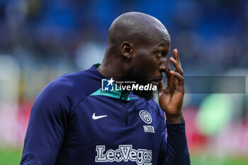 2023-05-13 - Romelu Lukaku of FC Internazionale looks on during Serie A 2022/23 football match between FC Internazionale and US Sassuolo at Giuseppe Meazza Stadium, Milan, Italy on May 13, 2023 - INTER - FC INTERNAZIONALE VS US SASSUOLO - ITALIAN SERIE A - SOCCER
