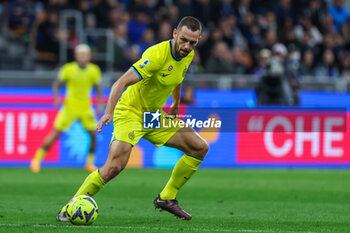 2023-05-13 - Stefan De Vrij of FC Internazionale in action during Serie A 2022/23 football match between FC Internazionale and US Sassuolo at Giuseppe Meazza Stadium, Milan, Italy on May 13, 2023 - INTER - FC INTERNAZIONALE VS US SASSUOLO - ITALIAN SERIE A - SOCCER