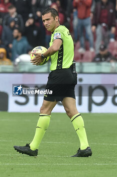 2023-05-13 - Marco Piccinini The Referee during the Serie A match between US Salernitana 1919 vs Atalanta BC at Arechi Stadium - US SALERNITANA VS ATALANTA BC - ITALIAN SERIE A - SOCCER