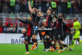 2023-05-20 - AC Milan players celebrate the victory at the end of the match during Serie A 2022/23 football match between AC Milan and UC Sampdoria at San Siro Stadium, Milan, Italy on May 20, 2023 - AC MILAN VS UC SAMPDORIA - ITALIAN SERIE A - SOCCER