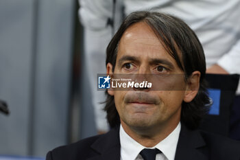 2023-05-27 - Simone Inzaghi Head Coach of FC Internazionale looks on during Serie A 2022/23 football match between FC Internazionale and Atalanta BC at Giuseppe Meazza Stadium, Milan, Italy on May 27, 2023 - INTER - FC INTERNAZIONALE VS ATALANTA BC - ITALIAN SERIE A - SOCCER