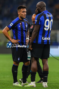2023-05-27 - Romelu Lukaku of FC Internazionale talks to Lautaro Martinez of FC Internazionale at the end of the match during Serie A 2022/23 football match between FC Internazionale and Atalanta BC at Giuseppe Meazza Stadium, Milan, Italy on May 27, 2023 - INTER - FC INTERNAZIONALE VS ATALANTA BC - ITALIAN SERIE A - SOCCER