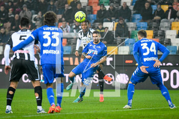 2023-01-04 - Udinese's Isaac Success in action against Empoli's Petar Stojanovic - UDINESE CALCIO VS EMPOLI FC - ITALIAN SERIE A - SOCCER