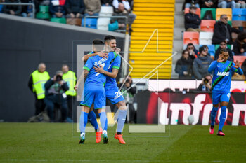 2023-02-12 - Sassuolo's Matheus Henriques celebrates after scoring a goal with Sassuolo's Martin Erlic - UDINESE CALCIO VS US SASSUOLO - ITALIAN SERIE A - SOCCER