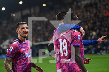 2023-02-19 - Leandro Paredes and Dusan Vlahovic celebrati Moise Kean after his goal - SPEZIA CALCIO VS JUVENTUS FC - ITALIAN SERIE A - SOCCER