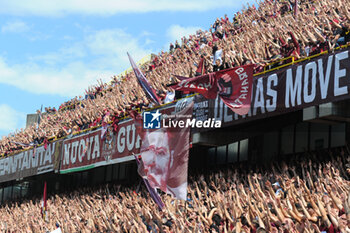2023-05-27 - US Salernitana fans in action during the Serie A match between US Salernitana 1919 vs Udinese Calcio at Arechi Stadium - US SALERNITANA VS UDINESE CALCIO - ITALIAN SERIE A - SOCCER