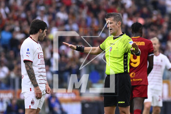 2023-04-29 - Referee Daniele Orsato during the 32th day of the Serie A Championship between A.S. Roma vs A.C. Milan on April 29, 2023 at the Stadio Olimpico in Rome, Italy. - AS ROMA VS AC MILAN - ITALIAN SERIE A - SOCCER