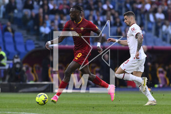 2023-04-29 - Tammy Abraham of A.S. Roma during the 32th day of the Serie A Championship between A.S. Roma vs A.C. Milan on April 29, 2023 at the Stadio Olimpico in Rome, Italy. - AS ROMA VS AC MILAN - ITALIAN SERIE A - SOCCER