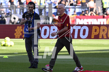 2023-05-06 - Roberto Pruzzo of A.S. Roma 1982/83 during the 34th day of the Serie A Championship between A.S. Roma vs F.C. Inter on May 6, 2023 at the Stadio Olimpico in Rome, Italy. - AS ROMA VS INTER - FC INTERNAZIONALE - ITALIAN SERIE A - SOCCER