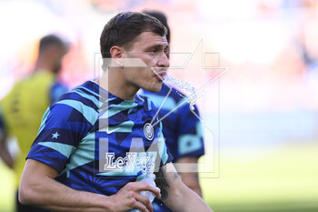2023-05-06 - Nicolo' Barella of F.C. Inter during the 34th day of the Serie A Championship between A.S. Roma vs F.C. Inter on May 6, 2023 at the Stadio Olimpico in Rome, Italy. - AS ROMA VS INTER - FC INTERNAZIONALE - ITALIAN SERIE A - SOCCER