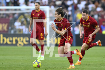 2023-05-06 - Edoardo Bove of A.S. Roma during the 34th day of the Serie A Championship between A.S. Roma vs F.C. Inter on May 6, 2023 at the Stadio Olimpico in Rome, Italy. - AS ROMA VS INTER - FC INTERNAZIONALE - ITALIAN SERIE A - SOCCER