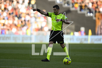 2023-05-06 - Referee Fabio Maresca during the 34th day of the Serie A Championship between A.S. Roma vs F.C. Inter on May 6, 2023 at the Stadio Olimpico in Rome, Italy. - AS ROMA VS INTER - FC INTERNAZIONALE - ITALIAN SERIE A - SOCCER