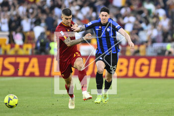 2023-05-06 - Alessandro Bastoni of F.C. Inter and Gianluca Mancini of A.S. Roma during the 34th day of the Serie A Championship between A.S. Roma vs F.C. Inter on May 6, 2023 at the Stadio Olimpico in Rome, Italy. - AS ROMA VS INTER - FC INTERNAZIONALE - ITALIAN SERIE A - SOCCER